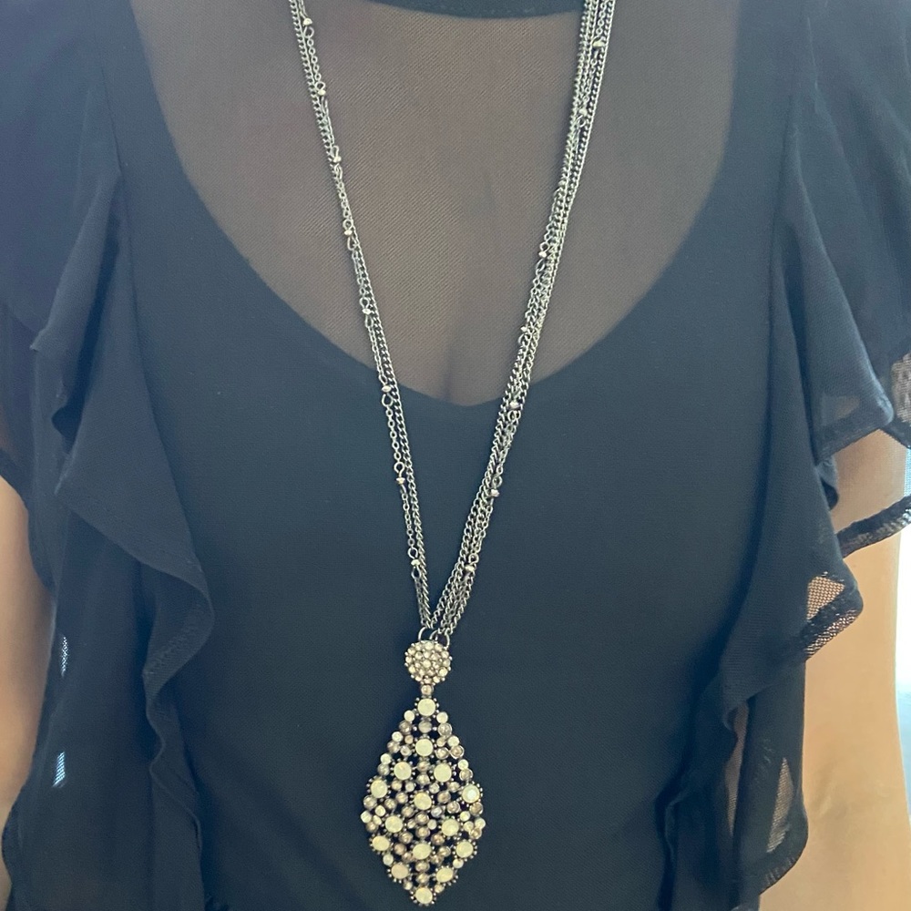 Simply Vera Vera Wang costume jewelry layered necklace